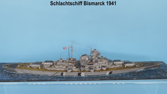 Schlachtschiff Bismarck (1/700)