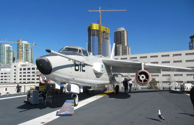 Vought F8U-2 (F-8K) Crusader