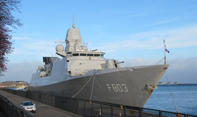 Lenkwaffenfregatte Zr. Ms. Tromp in Kopenhagen