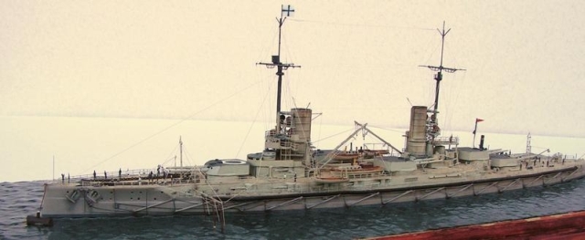 Deutsches Schlachtschiff SMS Friedrich der Große (1/700)