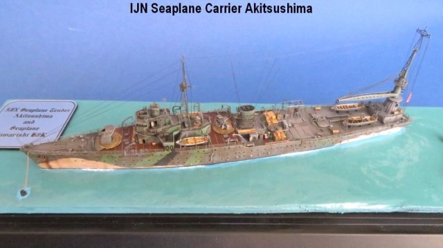 Seeflugzeugtender Akitsushima (1/700)