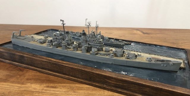 Schwerer Kreuzer USS Baltimore 1954 (1/700)