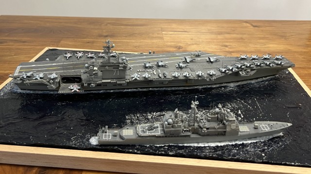 Flugzeugträger USS Theodore Roosevelt (1/700)