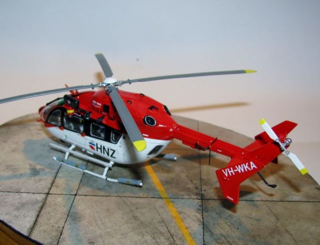 Offshore-Hubschrauber Eurocopter EC 145 (1/72)