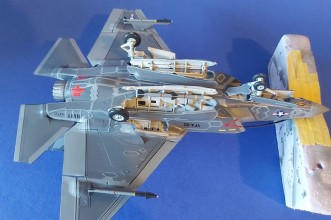 Kampfflugzeug Lockheed F-35C Lightning II (1/72)