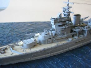 Schlachtschiff HMS Valiant (1/700)