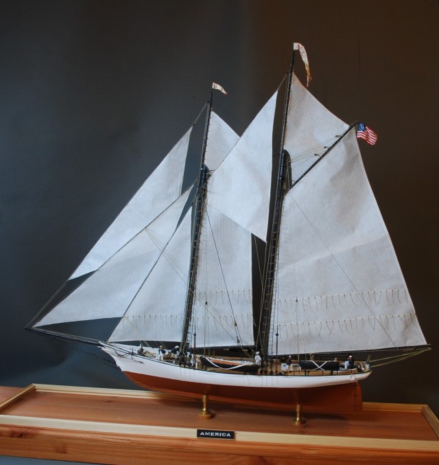 Yacht America (1/65)