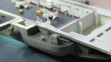 Flugzeugträger USS Coral Sea (1/350)