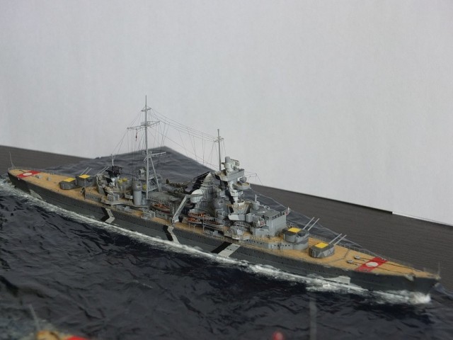 Schwerer Kreuzer Prinz Eugen (1/700)