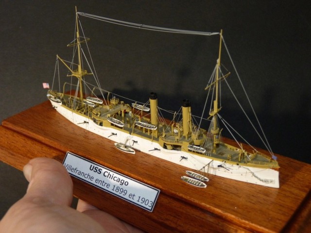 Geschützter Kreuzer USS Chicago (1/700)