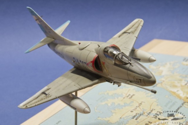 Kampfflugzeug Douglas A-4Q Skyhawk (1/72)