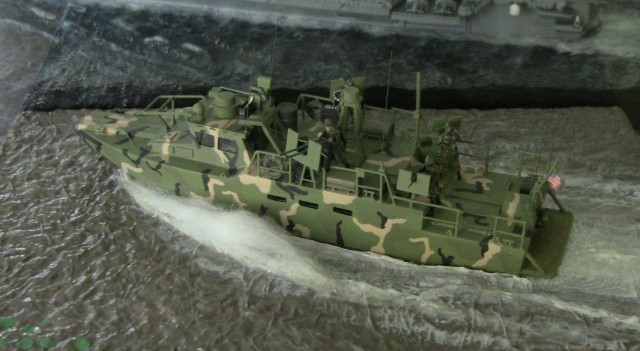 Riverine Command Boat (1/72)