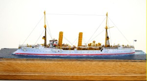 Kleiner Kreuzer SMS Undine (1/700)