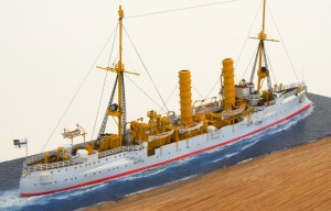 Kleiner Kreuzer SMS Undine (1/700)