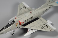 Kampfflugzeug Douglas A-4Q Skyhawk (1/72)