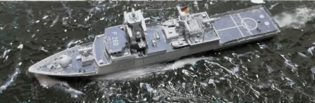 Korvette Braunschweig (1/700)