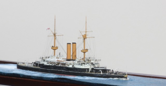 Schlachtschiff HMS Hood (1/700)