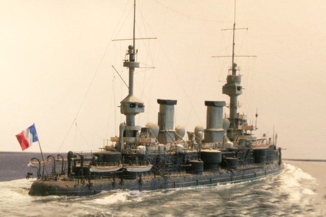 Schlachtschiff Masséna (1/700)