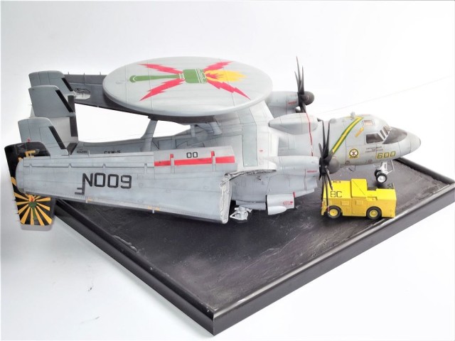 Grumman E-2C Hawkeye (1/48)