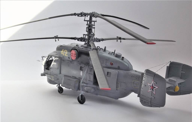 U-Jagd-Hubschrauber Kamow Ka-27 (1/48)