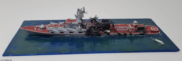 Raketenkreuzer Moskwa (1/700)