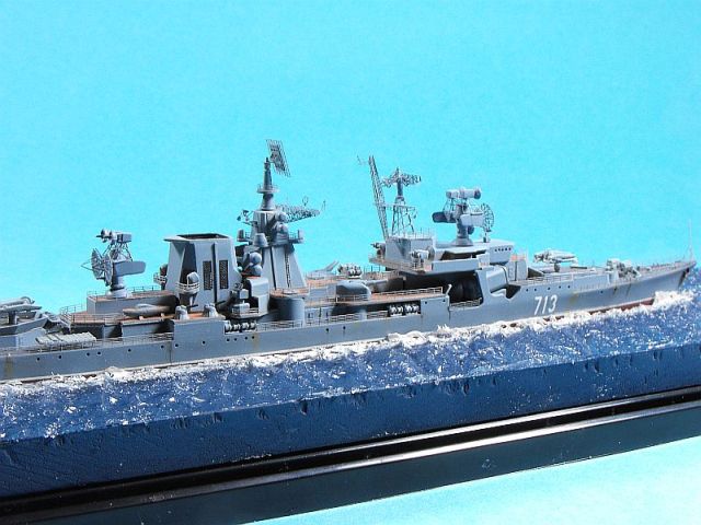 Grosses U-Jagd-Schiff KERCH, Projekt 1134 B, Kombrig 1/700, von Jörg Kuhnert