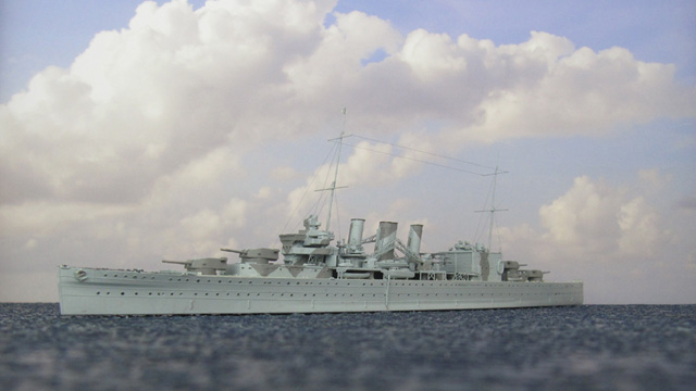 Schwerer Kreuzer HMS Berwick (1/700)