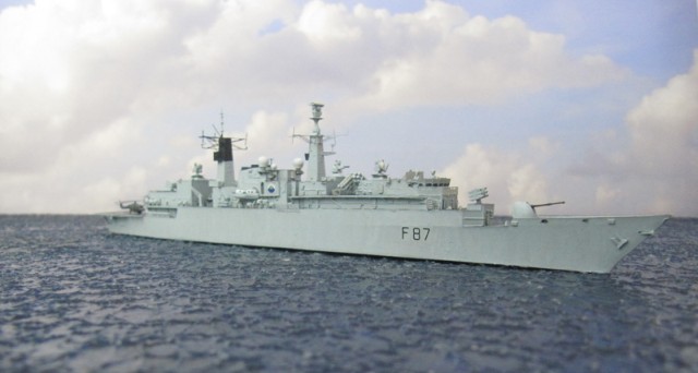 Britische Fregatte HMS Chatham (1/700)