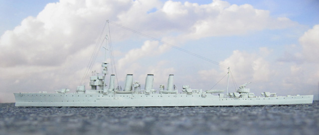 Britischer Leichter Kreuzer HMS Chester (1/700)