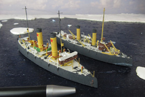 Russische Eisbrecher Krasin und Jermak(1/700)