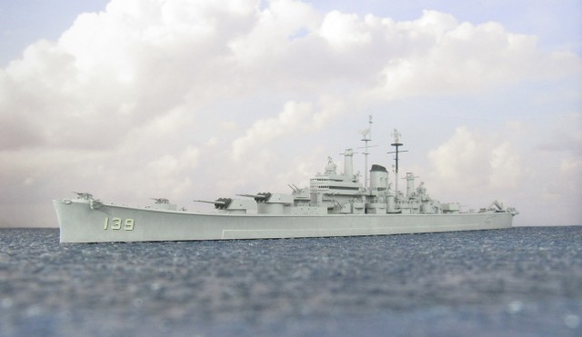 Schwerer Kreuzer USS Salem (1/700)