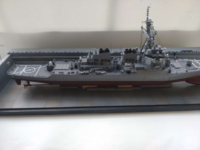 Lenkwaffenzerstörer USS Laboon (1/350)