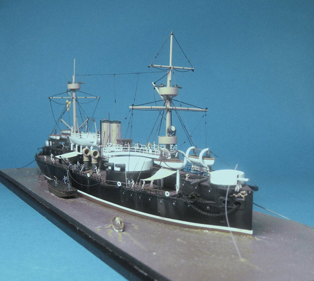 Schlachtschiff Ting Yuen 1/350 von Max Hecker