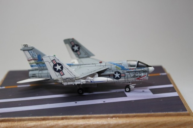 A-7E Corsair II (1/144)