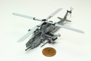 Kampfhubschrauber Bell AH-1Z Viper (1/144)