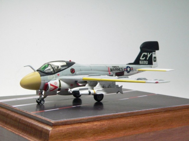 Grumman EA-6A Electric Intruder (1/144)