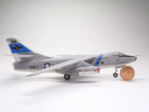 Douglas EA-3B Skywarrior (1/144)