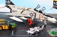 McDonnell Douglas F-4N Phantom II (1/144)