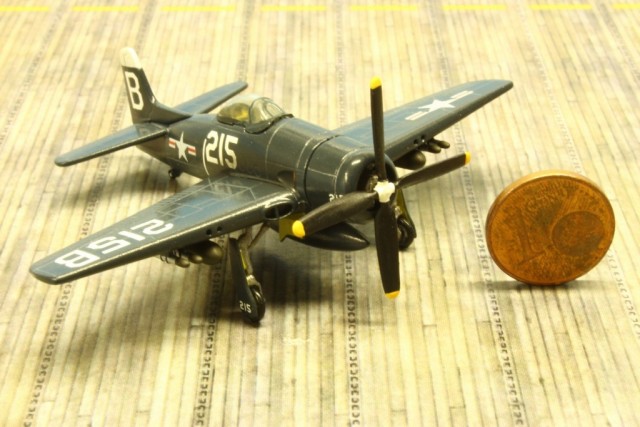 Jagdflugzeug Grumman F8F-1 Bearcat (1/144)