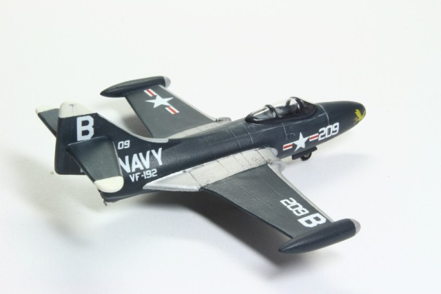 Jagdbomber F9F-5 Panther (1/144)