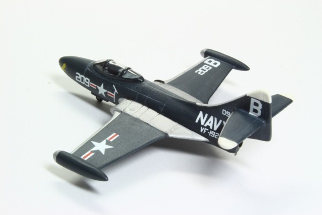 Jagdbomber F9F-5 Panther (1/144)