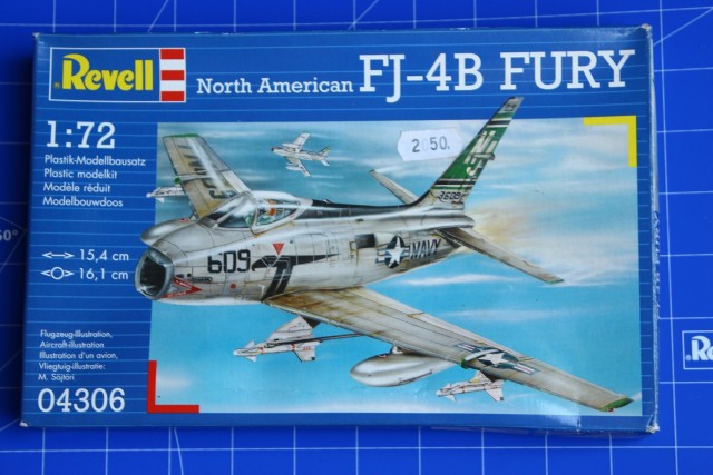 Marinejagdflugzeug North American FJ-4B Fury (1/144)