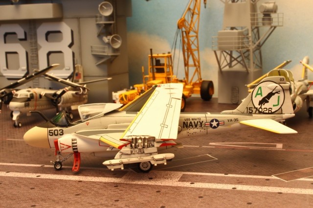 Grumman A-6E Intruder (1/144)