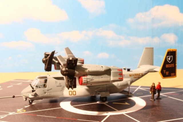 Bell-Boeing MV-22B Osprey (1/144)