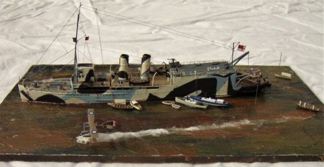 Britischer Seeflugzeugtender HMS Engadine (1/700)