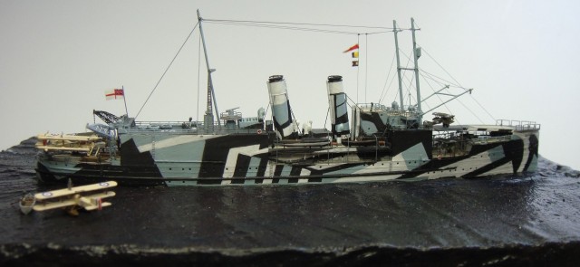 Seeflugzeugträger HMS Pegasus (1/700)