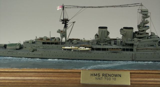 Britischer Schlachtkreuzer HMS Renown (1/700)