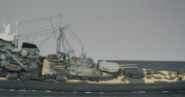 Deutsches Schlachtschiff Tirpitz (1/700)