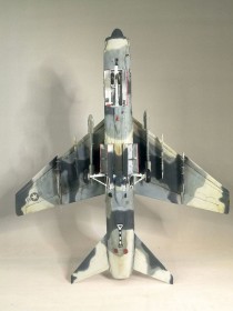 Kampfflugzeug Ling-Temco-Vought A-7E Corsair II (1/48)