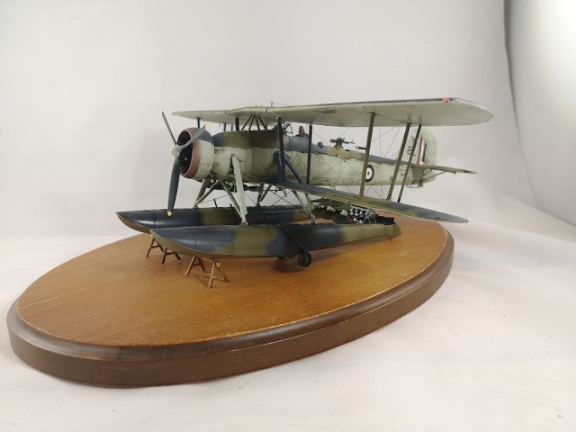 Schwimmerflugzeug Fairey Swordfish Mk I (1/48)